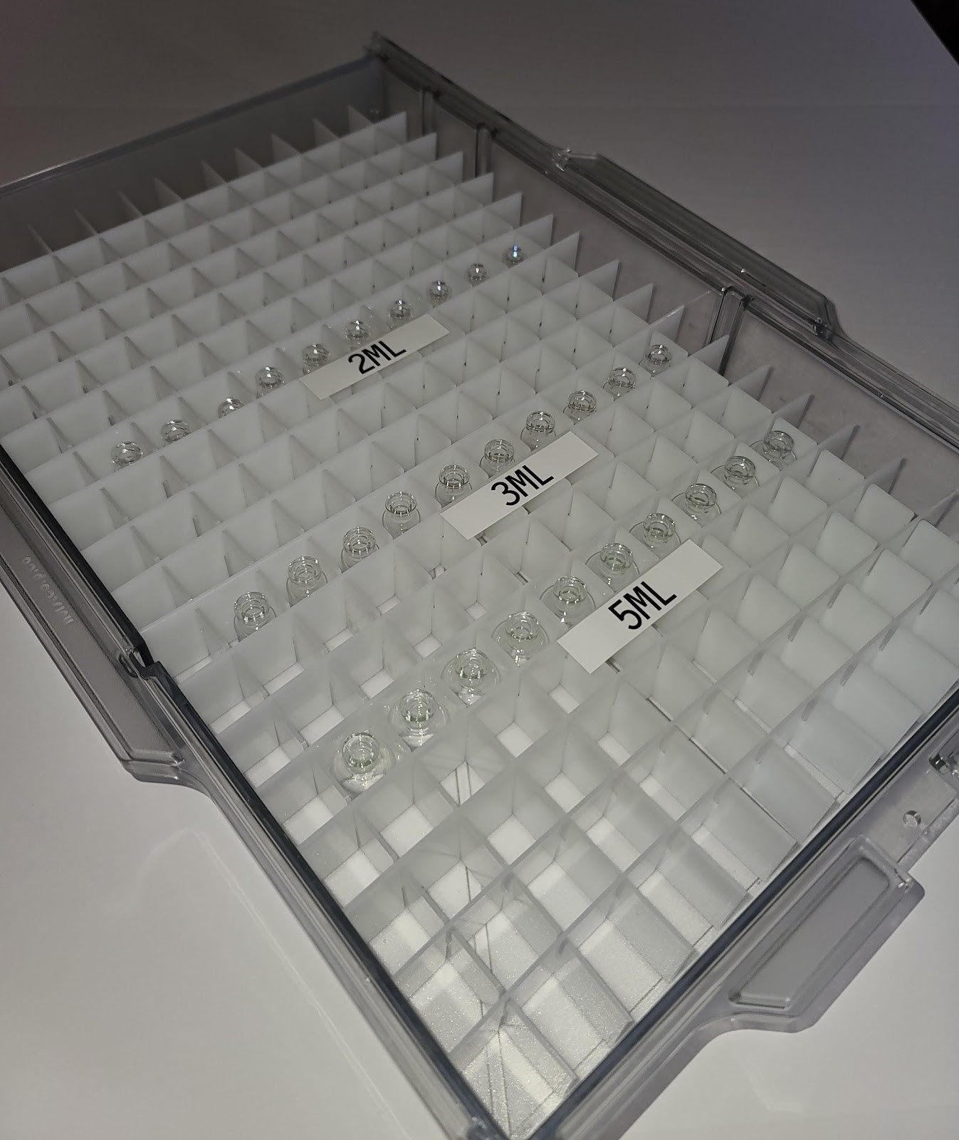 White Chemtech vial placement divider